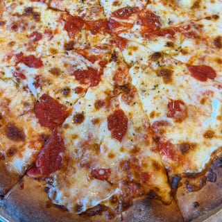 Streeter Cheese Pizza